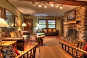 Crockett's Coonskin Cabin #540